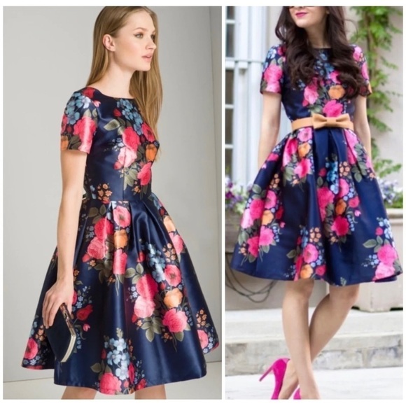 Chi Chi London Sz 2 Navy Blue Floral Print Pleated Full Skirt Formal Dress Back - Picture 7 of 13